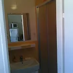 Hastrmanek, 3 *